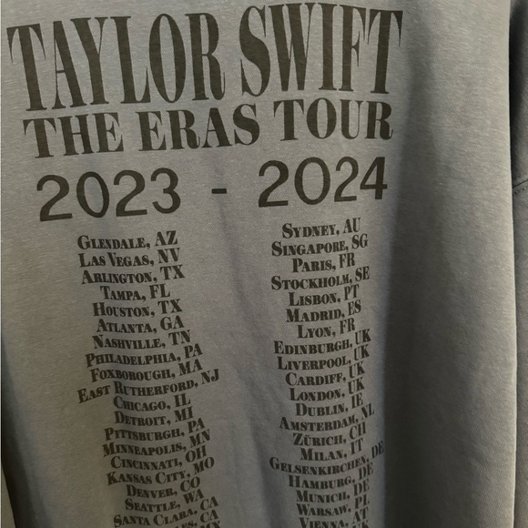Taylor Swift Eras Tour Crewneck size XLarge - Picture 5 of 8